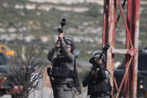 İsrail g&uuml;&ccedil;leri Batı Şeria'da 2 g&ouml;stericiyi yaraladı