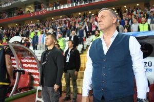 Bursaspor Teknik Direkt&ouml;r&uuml; Mesut Bakkal: Zafer sarhoşu olmayacağız!