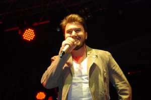 Mustafa Ceceli konseriyle mezuniyeti kutladılar