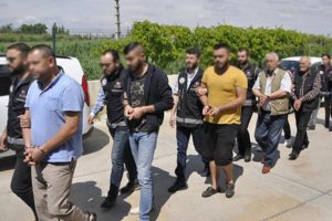 Tefeci aileye operasyon! Aralarında eski ve yeni eşi de var