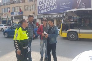 Bursa'da eşinin ka&ccedil;ırıldığı yalanıyla dolandırmaya &ccedil;alıştılar