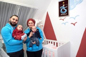 T&uuml;rk gencinden Hollanda'da &ouml;rnek davranış
