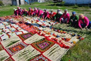 Y&ouml;r&uuml;k kadınları 500 yıllık mirası g&uuml;n y&uuml;z&uuml;ne &ccedil;ıkarıyor