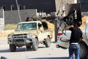 Libya'da &ccedil;atışmalar yeniden patlak verdi