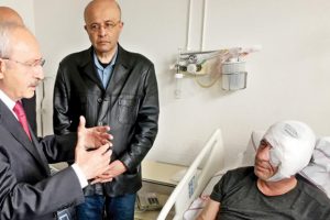 Gazeteciye saldıran 2 kişi g&ouml;zaltına alındı, 4'&uuml; aranıyor