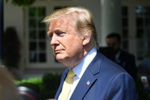 "Trump'ın telefon numarası sorunları &ccedil;&ouml;zmez"