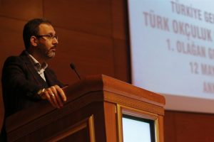 Bakan Kasapoğlu: "Sporu g&uuml;nl&uuml;k hayata dahil etmemiz gerekiyor"