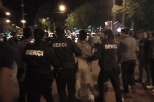 İki grup arasında kavga: 4 g&ouml;zaltı