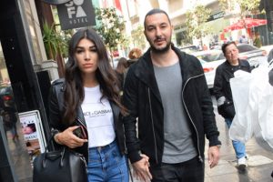 Galatasaray'ın eski futbolcusu Ateş'ten el ele poz