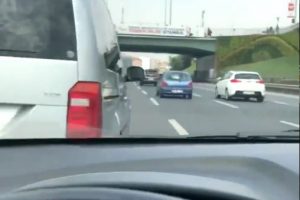 İstanbul'da 'Makas' ter&ouml;r&uuml; kameraya yansıdı