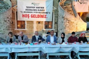 Gelibolu Mevlevihanesi'nde 3 bin kişilik iftar