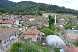 Bursa'da kimse dokunamıyor... Bir k&ouml;y g&ouml;z g&ouml;re g&ouml;re yok oluyor
