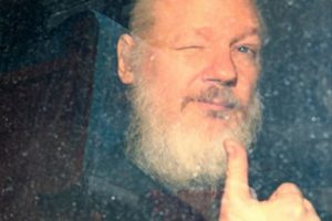 WikiLeaks kurucusu Assange hakkında tecav&uuml;z soruşturması