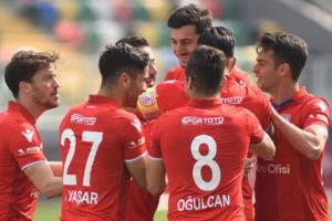Altınordu Play-Off'a kalırsa tarih yazacak
