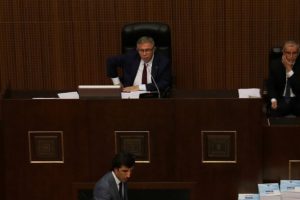 Ankara B&uuml;y&uuml;kşehir Belediye Meclisinde &ouml;nerge tartışması