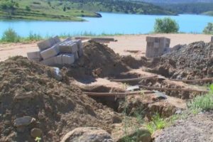 Baraj g&ouml;l&uuml;nde boğulan 3 &ccedil;ocuk toprağa verildi