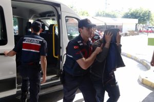Uyuşturucu operasyonunda 4 tutuklama