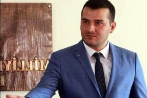 Aydın MHP &ccedil;ift&ccedil;i ve eczacıları unutmadı