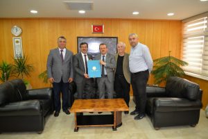 Bursa Uludağ &Uuml;niversitesi ile ISUB&Uuml; arasında bilimsel işbirliği protokol&uuml;