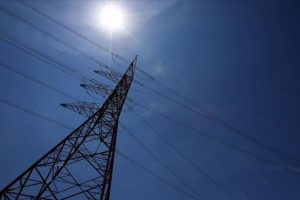 K&uuml;resel enerji yatırımları y&uuml;kseldi