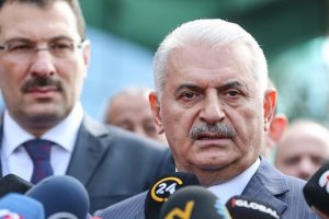 Yıldırım'dan gen&ccedil;lerin &ccedil;ağrısına cevap: İftara sizdeyim, konum atın