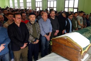 11 yaşındaki Batuhan son yolculuğuna uğurladı