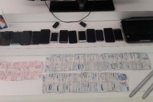 &Ouml;zel harekat destekli hırsızlık operasyonu: 12 g&ouml;zaltı