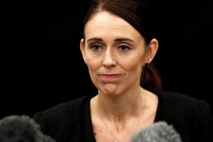 Ardern: ABD neden silahlara sıkı denetim yasası &ccedil;ıkarmıyor, anlaşılır gibi değil