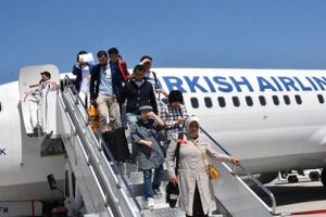 Adıyaman'a yılın ilk G&uuml;ney Koreli turist kafilesi geldi
