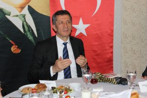 Bakan Sel&ccedil;uk: "T&uuml;rkiye'nin geleceğinin &ouml;zel &ccedil;ocuklarımız a&ccedil;ısından daha g&uuml;zel olması i&ccedil;in faaliyetlerimiz s&uuml;r&uuml;yor"
