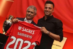 Galatasaray ve Beşiktaş'a k&ouml;t&uuml; haber!