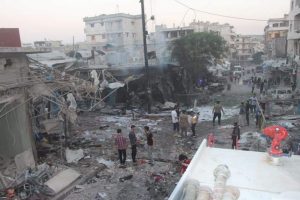 İftar &ouml;ncesi pazar yerini bombalandı: 5 &ouml;l&uuml;, 20 yaralı