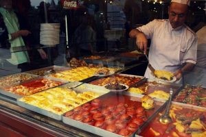 Toplu beslenme yapan kurumlara 'Ulusal Men&uuml; Programı' hazırlanıyor