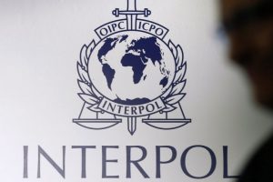 Eski Interpol Başkanının eşi Fransa'ya iltica etti