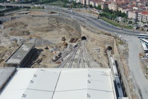Kabataş-Mahmutbey metro hattında yeni trenler getirildi
