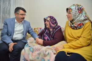 Bursa Yıldırım'da iftar sofrası kadın meclis &uuml;yelerinden