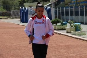 Okul koridorunda fark edilen Fatma Balkan şampiyonluğunu hedefliyor