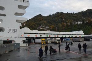 Sarp Sınır Kapısı'ndan 4 ayda 1 milyon 663 bin kişi ge&ccedil;ti