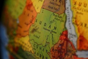 Sudan'da taraflar 3 yıllık ge&ccedil;iş s&uuml;recinde anlaştı