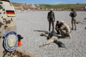 Almanya Irak'ta askerlere ve peşmergelere verdiği eğitim faaliyetini askıya aldı