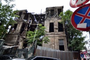 'Pembe K&ouml;şk' gitti, yerine otopark geldi