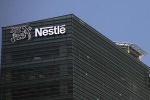 Nestle, cilt sağlığı b&ouml;l&uuml;m&uuml;n&uuml; satıyor