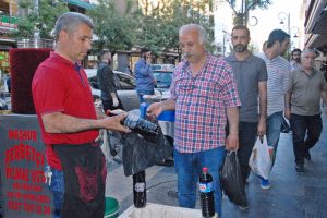 G&uuml;nde 5 bin litre meyan şerbeti t&uuml;ketiliyor