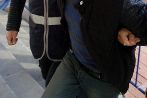 3 PKK ş&uuml;phelisi ka&ccedil;maya &ccedil;alışırken yakalandı