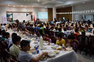 TİKA'dan Lübnan'da yetimlere iftar