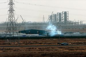 Suudi Arabistan'da saldırıya uğrayan petrol istasyonları faaliyete geçti