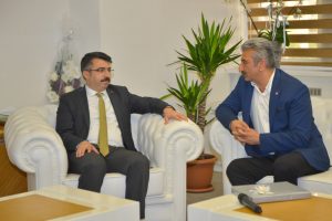 Bursa Yıldırım Belediye Başkanı Yılmaz CHP heyetini ağırladı