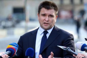 Ukrayna Dışişleri Bakanı istifa etti