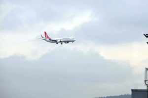 İstanbul Havalimanı'nda uçuşlara 'CB Bulutu' engeli