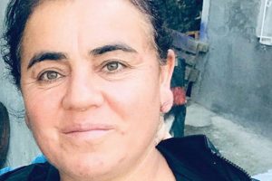 Evinde polis silahından &ccedil;ıkan kurşunla &ouml;ld&uuml;r&uuml;lm&uuml;şt&uuml;... Yargıdan 'arşiv kaydı' kararı